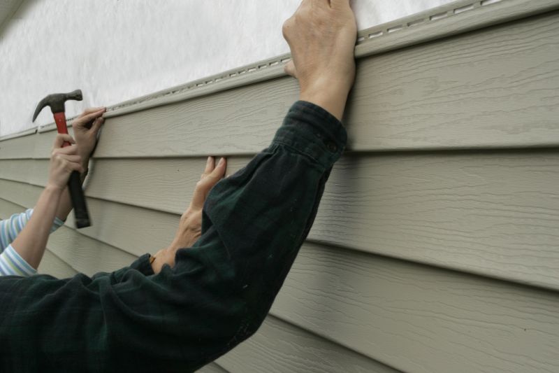 Vinyl Siding Repair - Seamless Finish